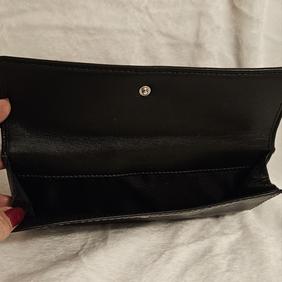 Coach Hampton Turn Key Lock Bi Fold Over Leather PRISTINE CONDITION - Picture 3 of 8